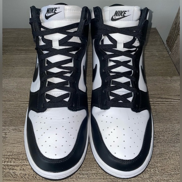 Nike Dunk High Panda - Picture 2 of 7